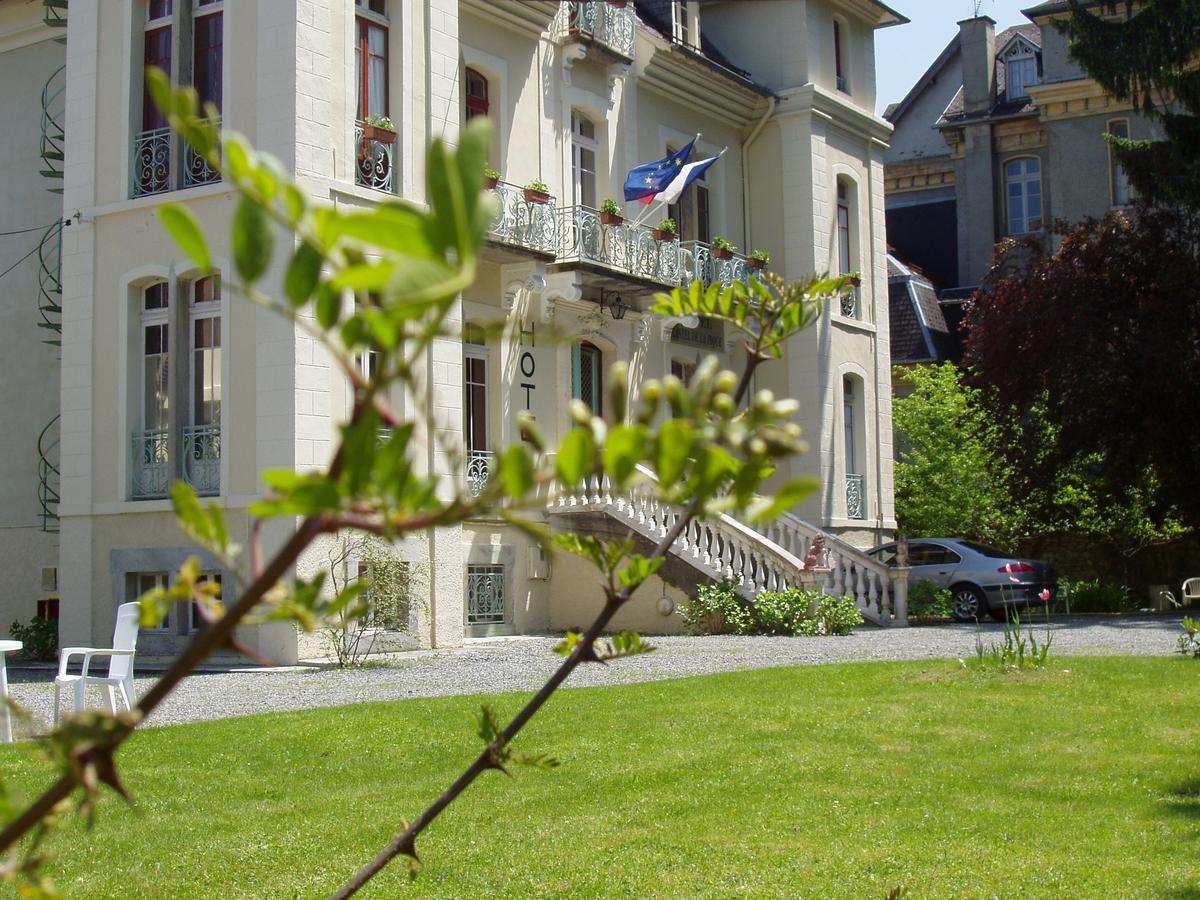 Castel De La Pique Bed & Breakfast Bagnères-de-Luchon Exterior foto